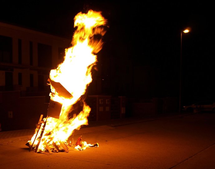 Hoguera De Sant Joan