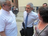 Llamazares lamenta la "barra libre" para las entidades