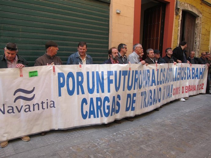 Trabajadores De Navantia En La Sede Del PP
