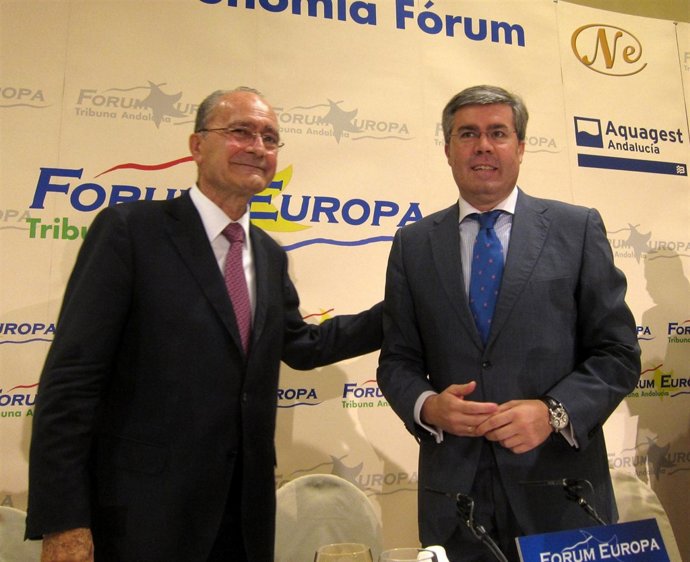 El alcalde de Málaga y Jaén, De la Torre y Fernández de Moya, en un acto