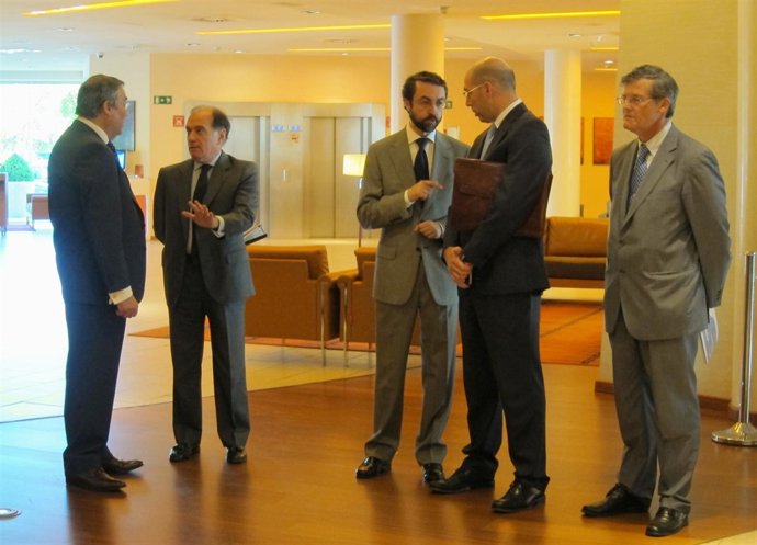 El Consejero De Economía Charla Con Los Integrantes De Facyl