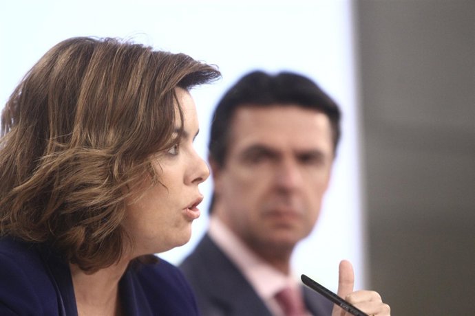 Soraya Sáenz De Santamaría En El Consejo De Ministros