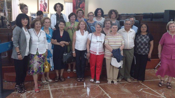 La Diputada De Cultura, Elena Tobar, En La Clausura De Un Taller Literario. 