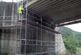 Obras En El Puente Sobre El Barranco Remascaró En Cerler