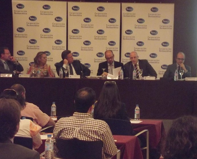 Junta De Accionistas De Corporación Dermoestética