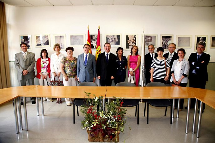 Marín Firma Un Convenio De Colaboración Con El Rector De La Universidad De Alcal