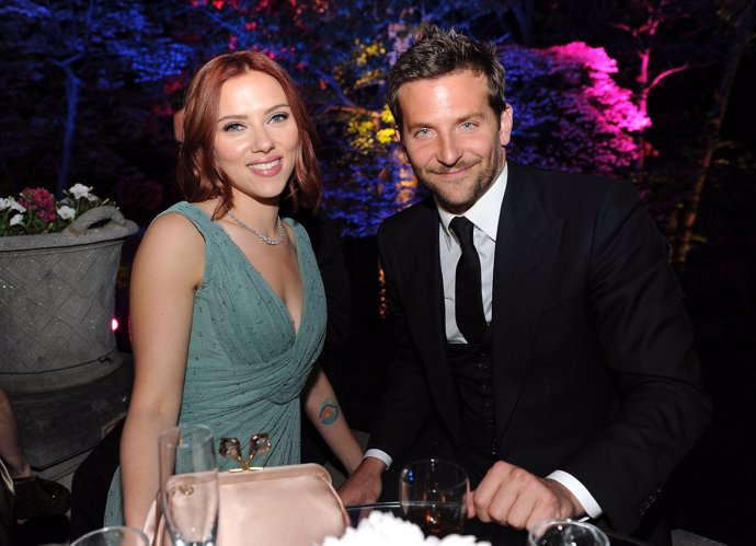 Scarlett Johansson and Bradley Cooper 
