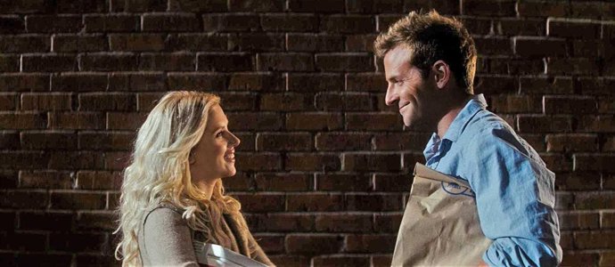 SCARLETT JOHANSSON Y BRADLEY COOPER