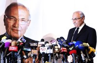 Obama pide a Shafiq que apoye la transición democrática en Egipto