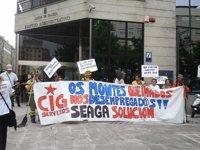Brigadistas se manifiestan en Ferrol contra la reducción de contrataciones a través de Seaga