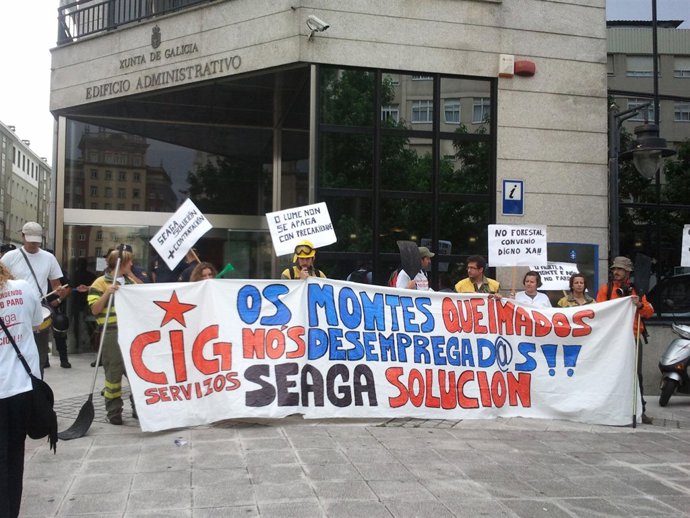 Protestas De Brigadistas En Ferrol