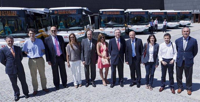 Presentación De Los Nuevos Autobuses De Transporte Urbano Comarcal.