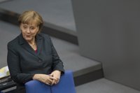 Merkel insiste: la emisión de eurobonos es "errónea" y "contraproducente"