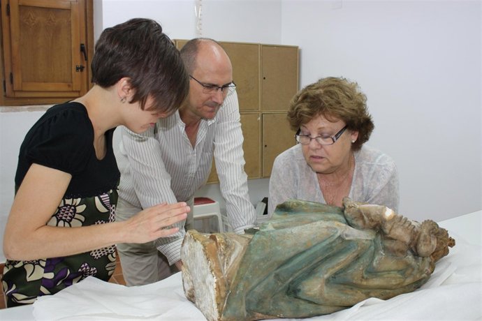 Crespo, Zaldívar Y Bea Con Una De Las Obras Que Restaurará Tarazona Monunental