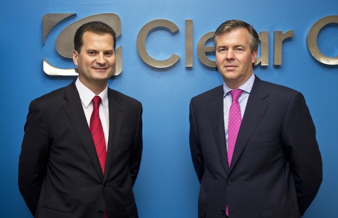 Alberto Cáceres Y William Derrenger De Clear Channel España