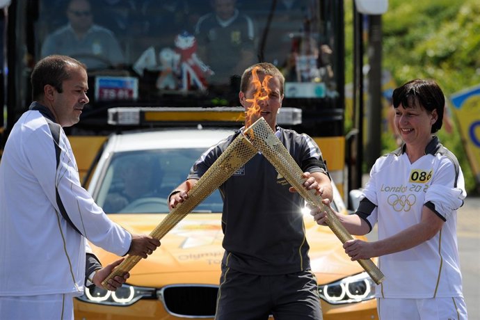  Israel Paulino Perona Porta La Llama Olímpica 