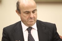 La oposición reclama a De Guindos datos del rescate a la banca