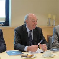 La patronal europea pide a la UE acciones "contundentes" para proteger el euro