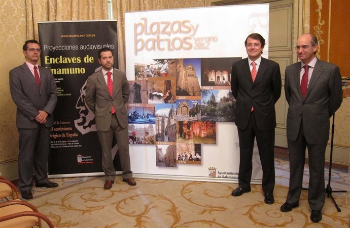  Presentación Del Ciclo 'Plazas Y Patios' En El Ayuntamiento De Salamanca