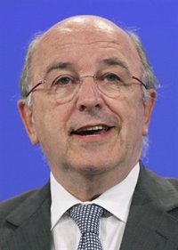 Almunia vincula los eurobonos al cumplimiento de las recomendaciones europeas