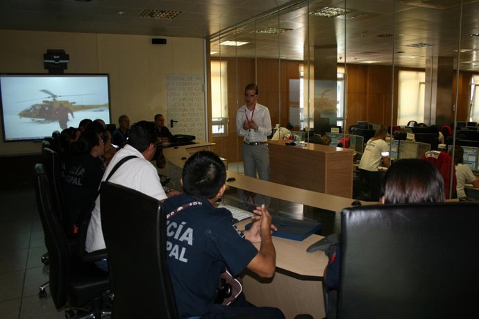 Policía De México Visita El 112 De Castilla Y León.