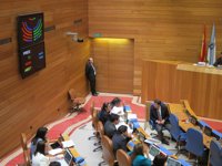 Feijóo desempata la votación y el Parlamento rechaza debatir sobre crear una comisión para investigar NCG