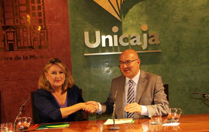 Unicaja y Junta firman un acuerdo para promover actividades educativas