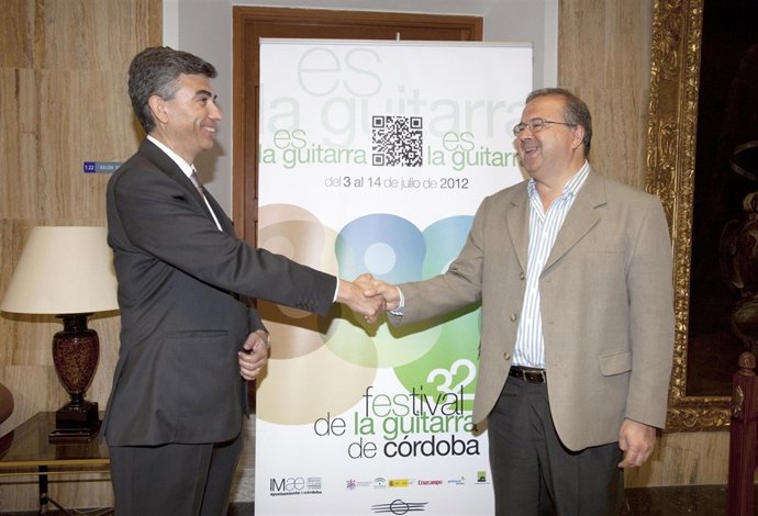 Firma Del Acuerdo Entre El IMAE Y Renfe