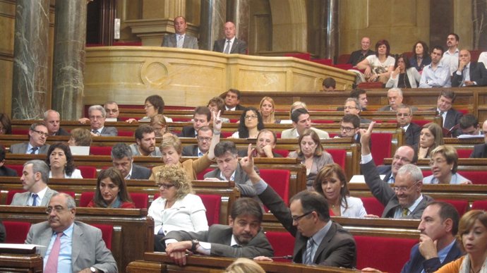 Pleno Del Parlament
