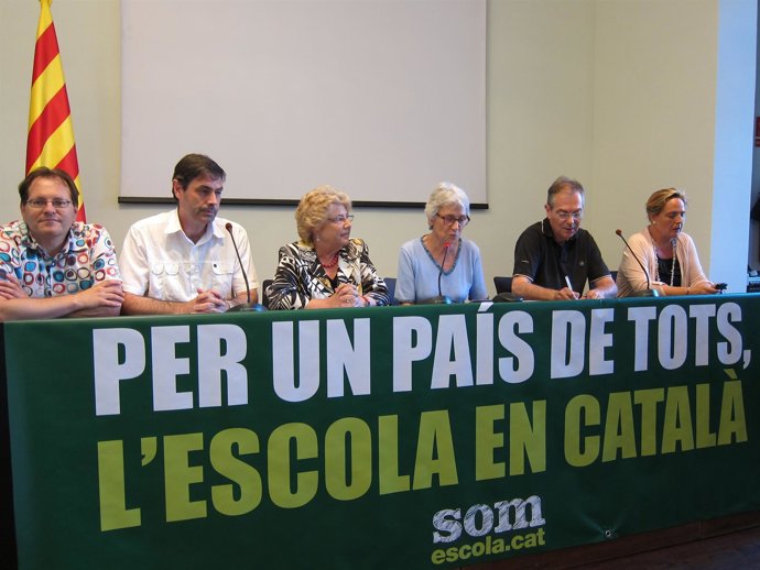 Portavoces De La Plataforma Somescola.Cat Valoran La Última Sentencia Del TS