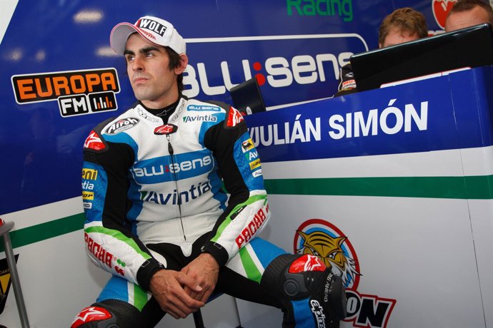El Piloto De Moto2 Julián Simón