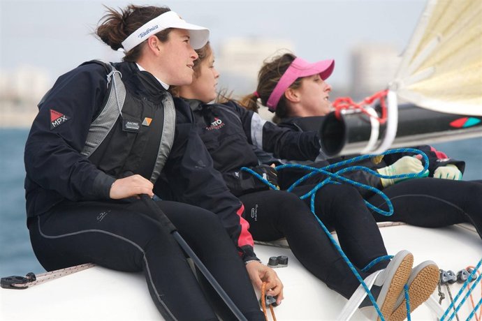 Támara Echegoyen, Sofía Toro Y Ángela Pumariega