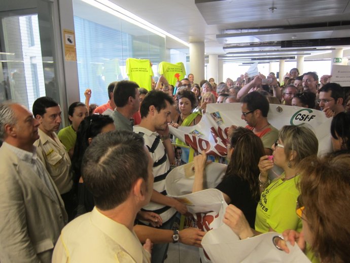 Protesta De Funcionarios De Justicia En Barcelona