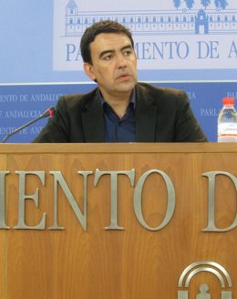 Mario Jiménez, Este Miércoles En Rueda De Prensa
