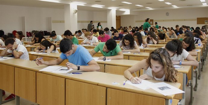 Pruebas De Selectividad (PAU) En La Universidad Pablo De Olavide