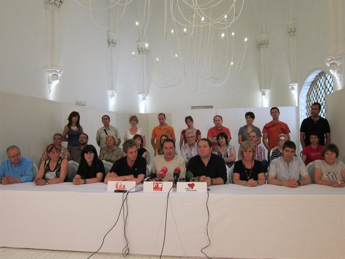 Rueda De Prensa De Aralar, EA Y La Izquierda Abertzale.