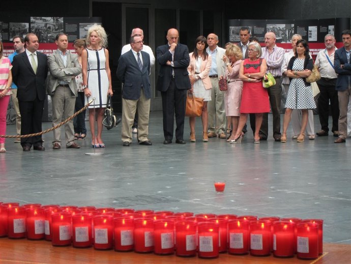 Acto De Recuerdo A Las Víctimas Del Terrorismo En El Parlamento Foral.