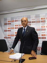 Fútbol/Selección.- Del Nido no comparte la decisión de la UEFA de prohibir un homenaje en memoria de Miki Roqué