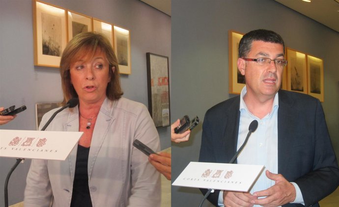 Sanz Y Morera Atienden A Los Medios En Los Pasillos De Las Corts