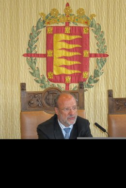 Francisco Javier León De La Riva