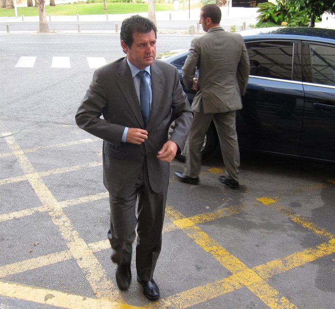 José Císcar A Su Llegada A Alicante