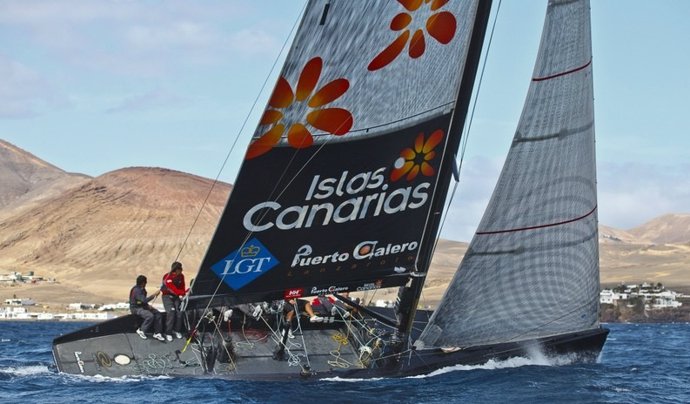 El Islas Canarias Puerto Calero Entrenando Esta Mañana En Aguas De Lanzarote