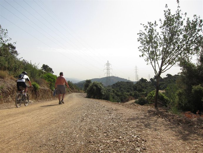 Nuevo Tramo De Valldaura De La Carretera De Les Aigües De Barcelona