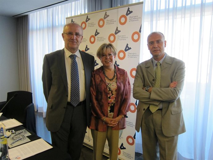 Los Expertos Ribera, Vallejo Y Zarco, Instantes Antes De Presentar El OADT