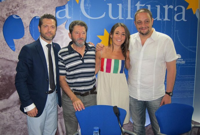 Julio López, Pablo Unamuno, Elena Román Y Roberto García.