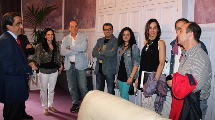 Presentación Del Estreno De  'Anfitrión'