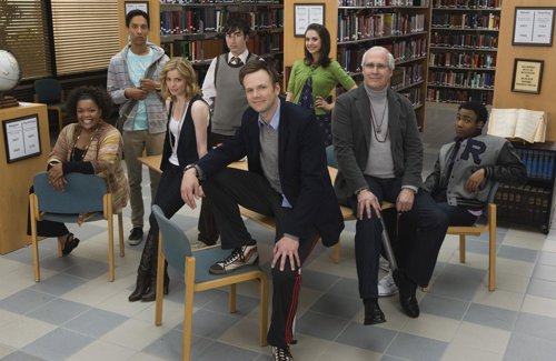 COMMUNITY -- Pilot -- Pictured: (L-R) Yvette Nicole Brown As Shirley, Danny Pudi