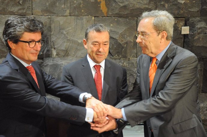 Orozco, Rivero Y Lanaspa Tras La Firma Del Acuerdo