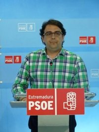 El PSOE de Extremadura dice que el "copago" farmacéutico es el "más injusto socialmente"
