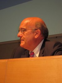 Boi Ruiz ve "razonable" la dimisión de Prat al frente del ICS